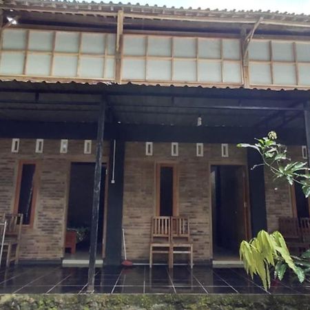 Homestay Kurnia Бантул Экстерьер фото